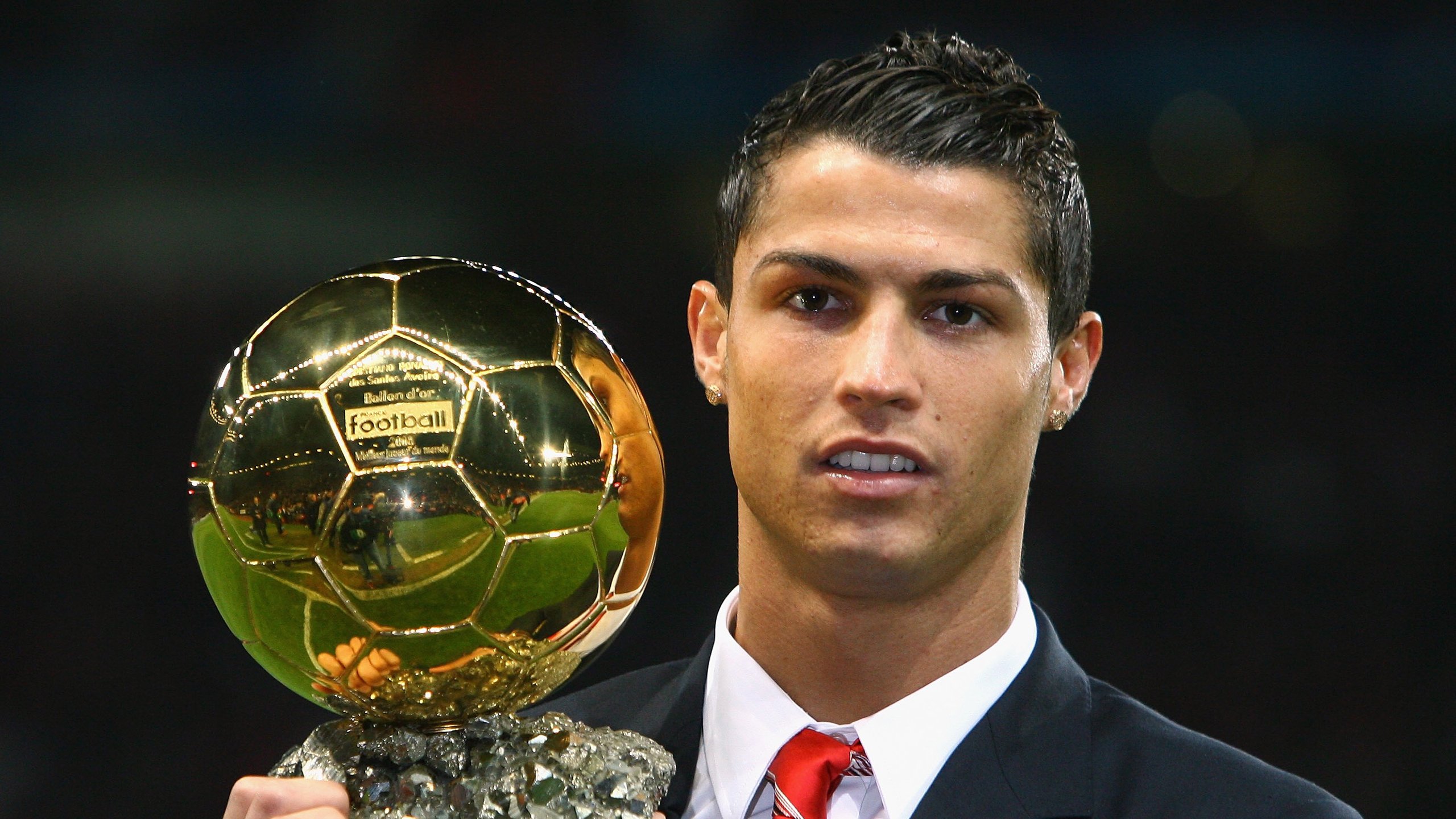 华体会官方入口-C罗夺冠后与队友热舞庆祝胜利，c罗夺冠后与队友热舞庆祝胜利是哪一集